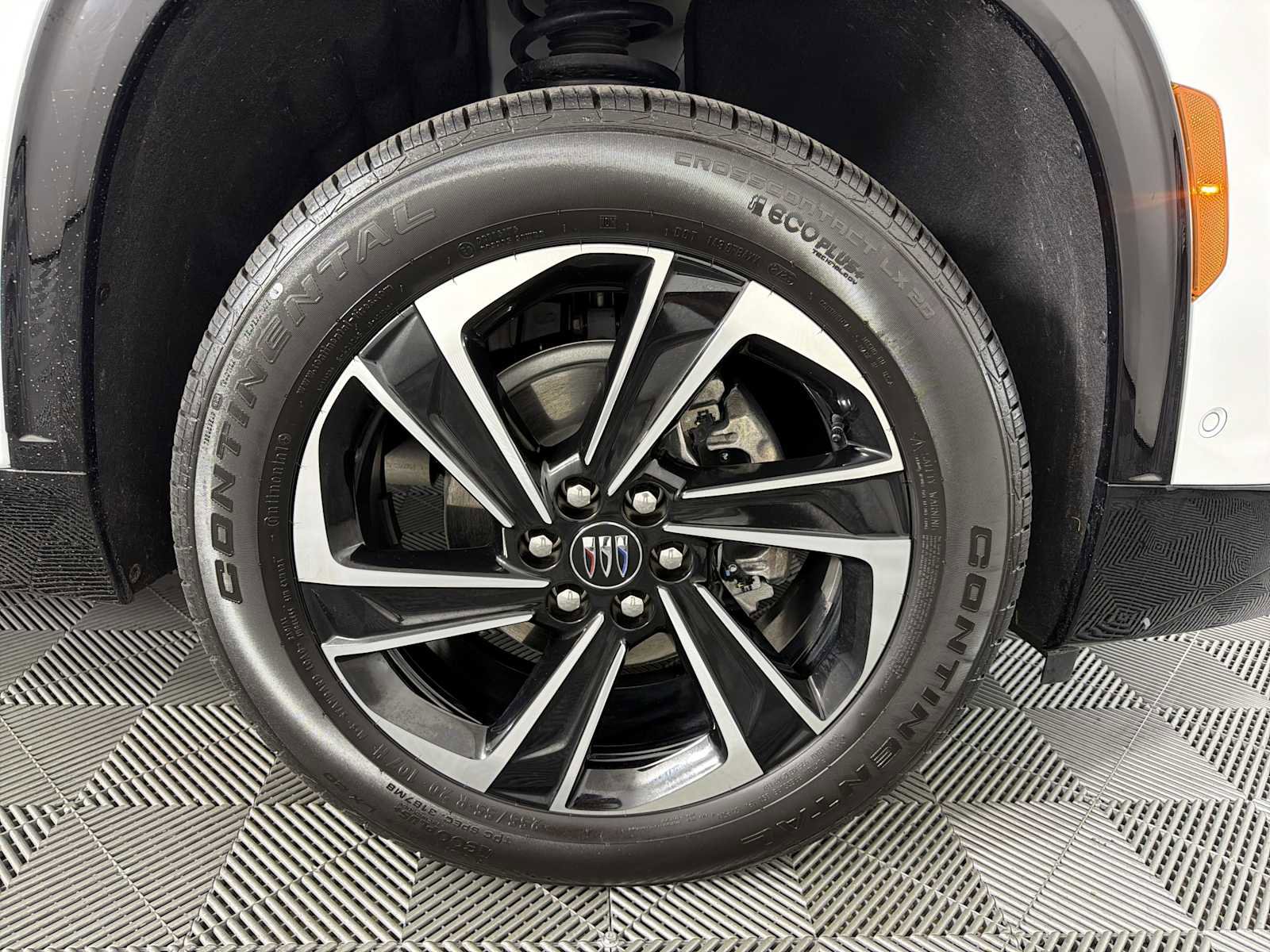 New 2026 Buick Enclave Sport Touring w/ Super Cruise Package image 20