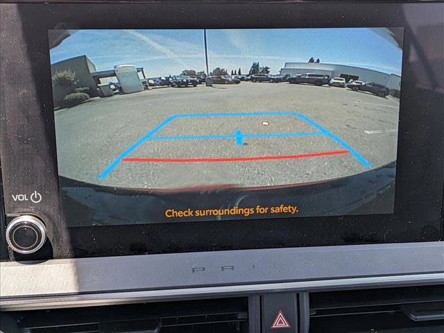 Used 2023 Toyota Prius LE FWD image 13