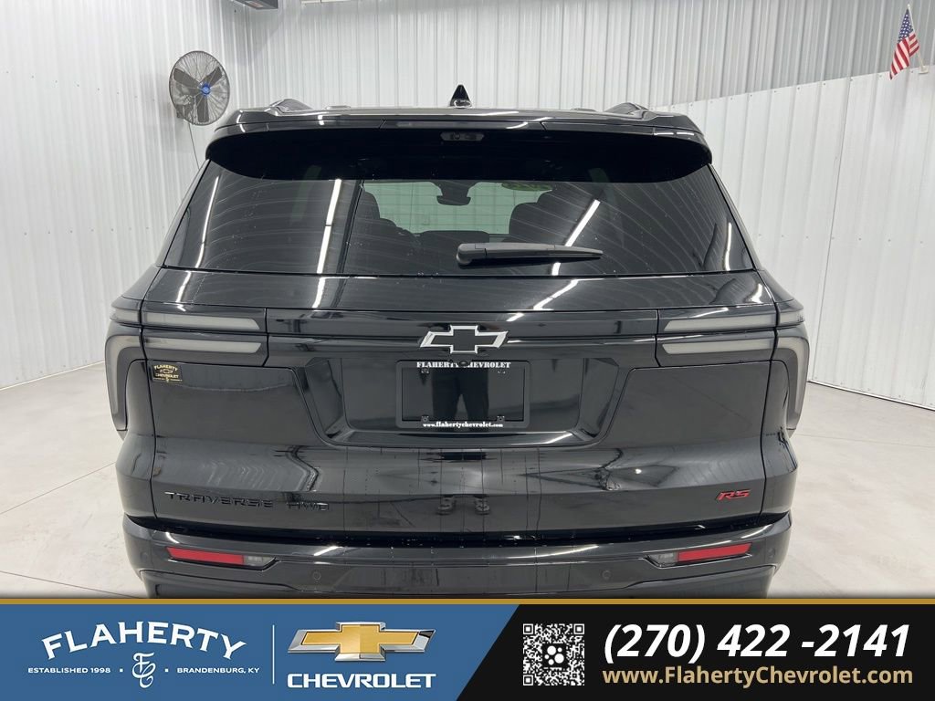Used 2024 Chevrolet Traverse RS w/ LPO, Floor Liner Package AWD/4WD image 4