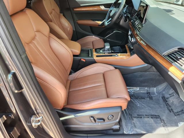 Used 2022 Audi Q5 e Premium Plus AWD/4WD image 12