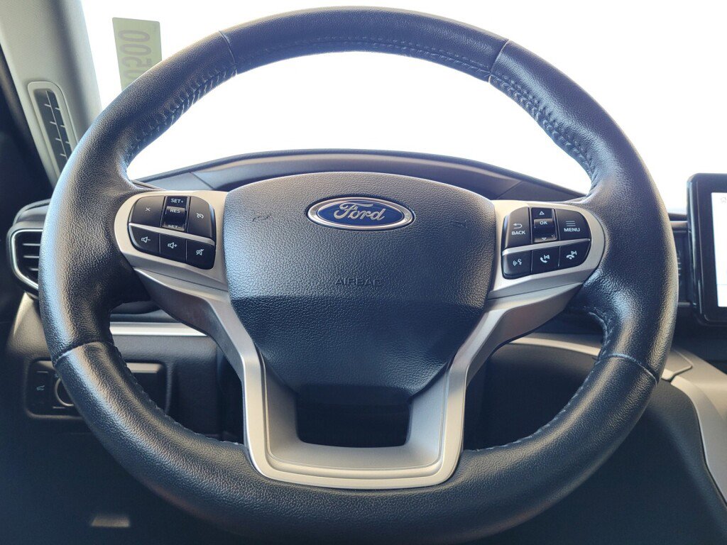 Used 2023 Ford Explorer XLT w/ Equipment Group 202A image 15