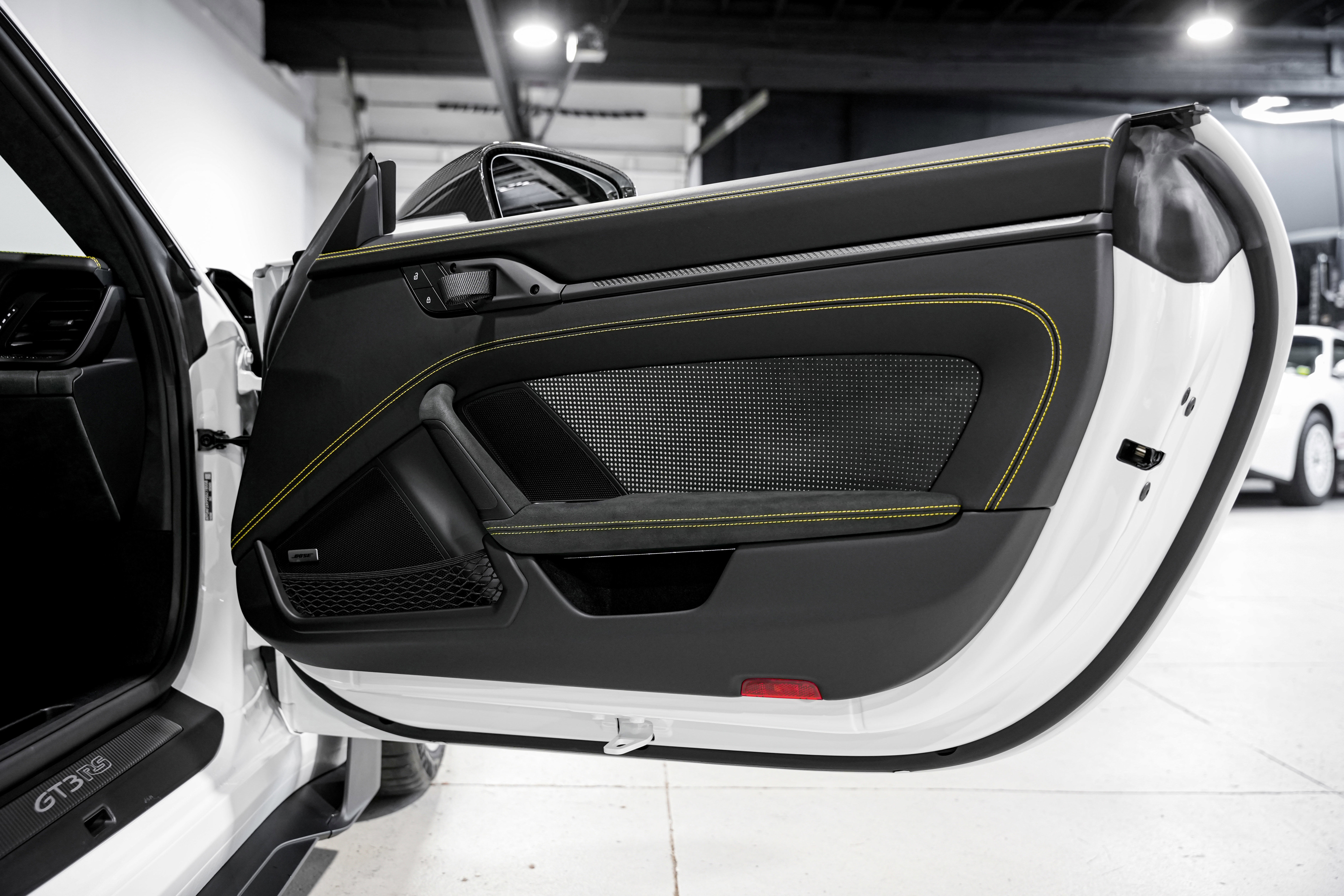 Used 2025 Porsche 911 GT3 RS image 28