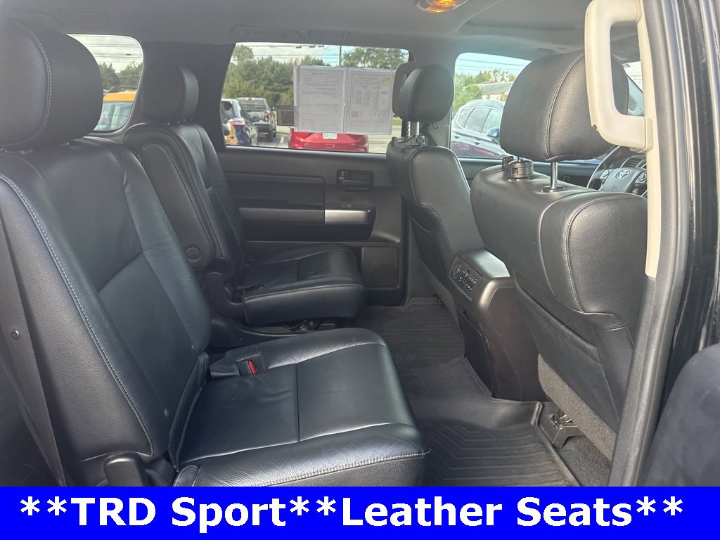 Used 2020 Toyota Sequoia SR5 image 21