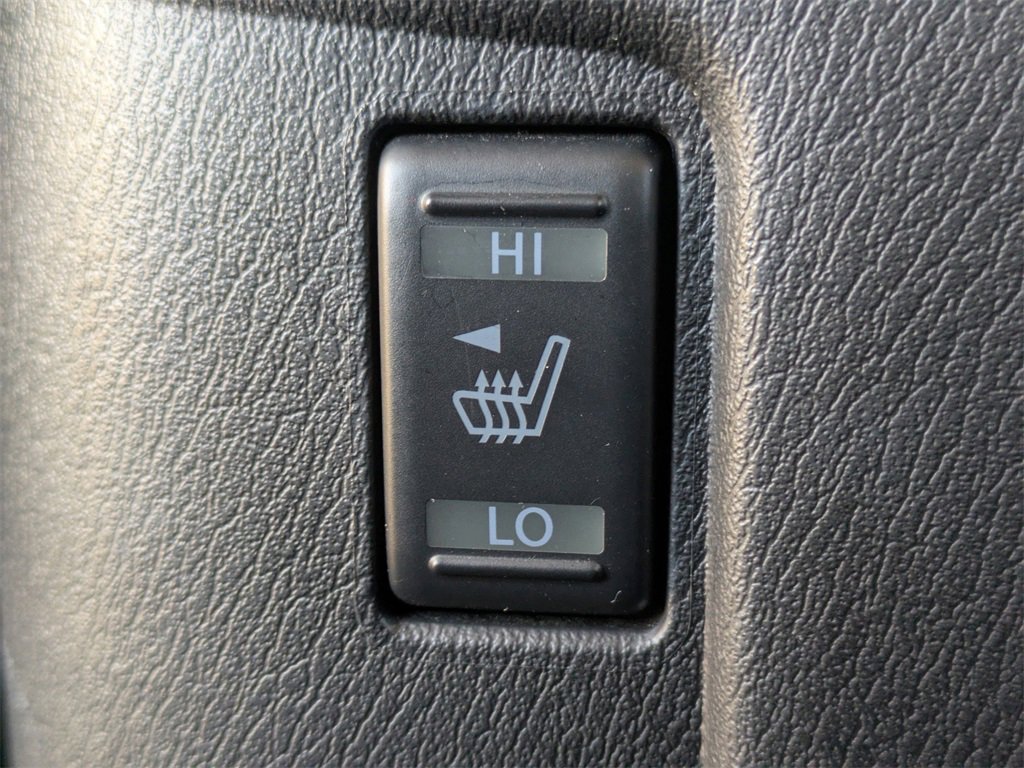 Used 2022 Nissan Armada Platinum w/ Captain's Chairs Package image 13