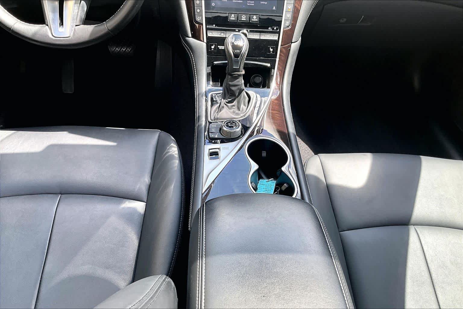 Used 2019 INFINITI Q50 Luxe w/ Essential Package (3.0T Luxe) RWD image 17
