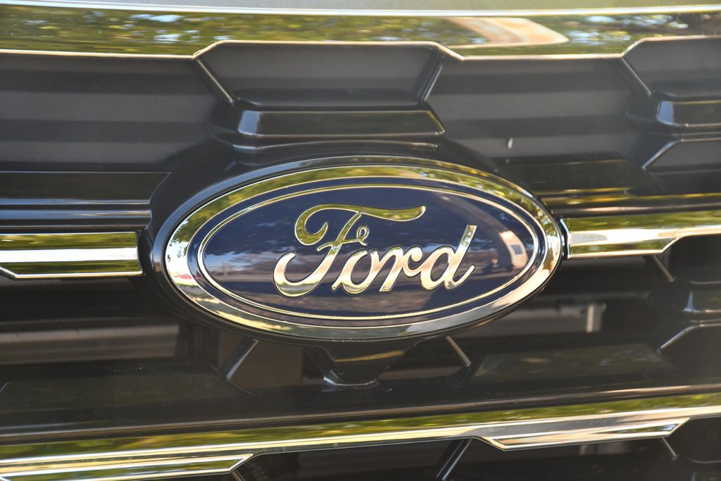 Used 2026 Ford Explorer Active w/ Active Comfort Package image 37