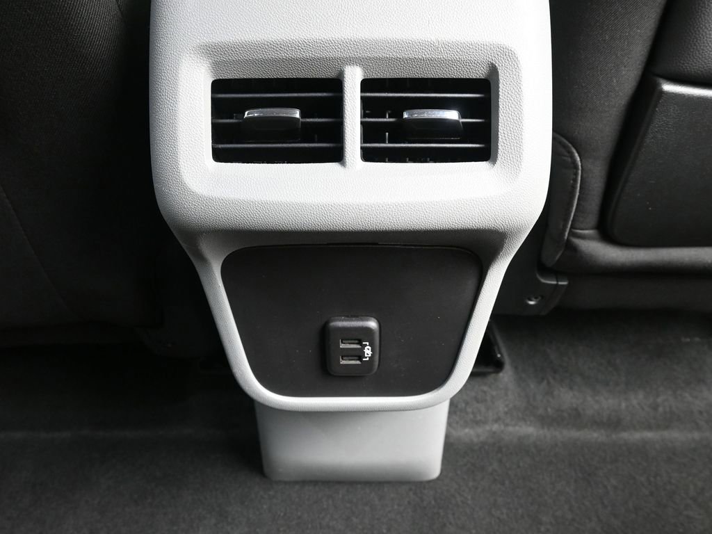 Used 2024 GMC Terrain SLE image 12