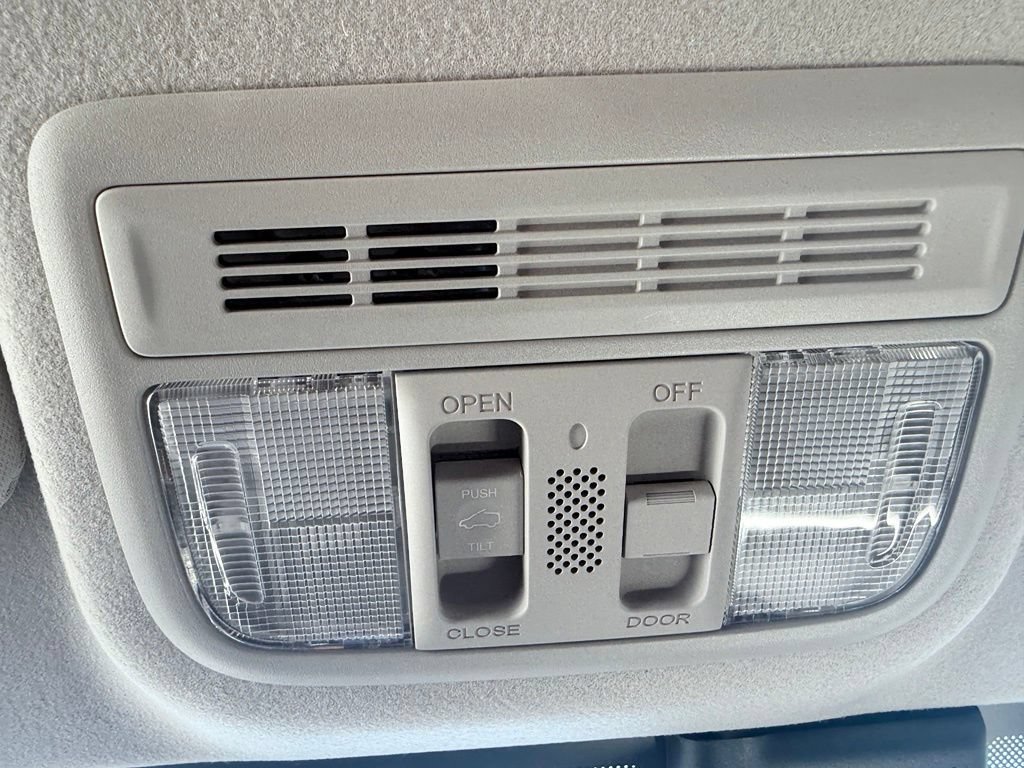 Used 2018 Honda Fit EX image 23