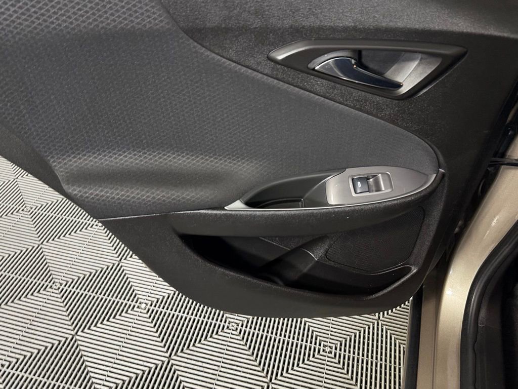 Used 2024 Chevrolet Malibu LT image 25