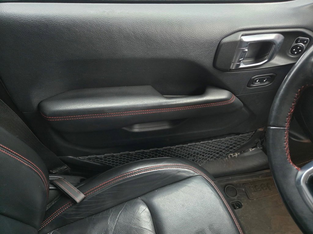 Used 2018 Jeep Wrangler Unlimited Rubicon image 12