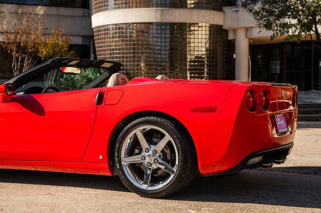 Used 2006 Chevrolet Corvette Convertible w/ Preferred Equipment Group image 49