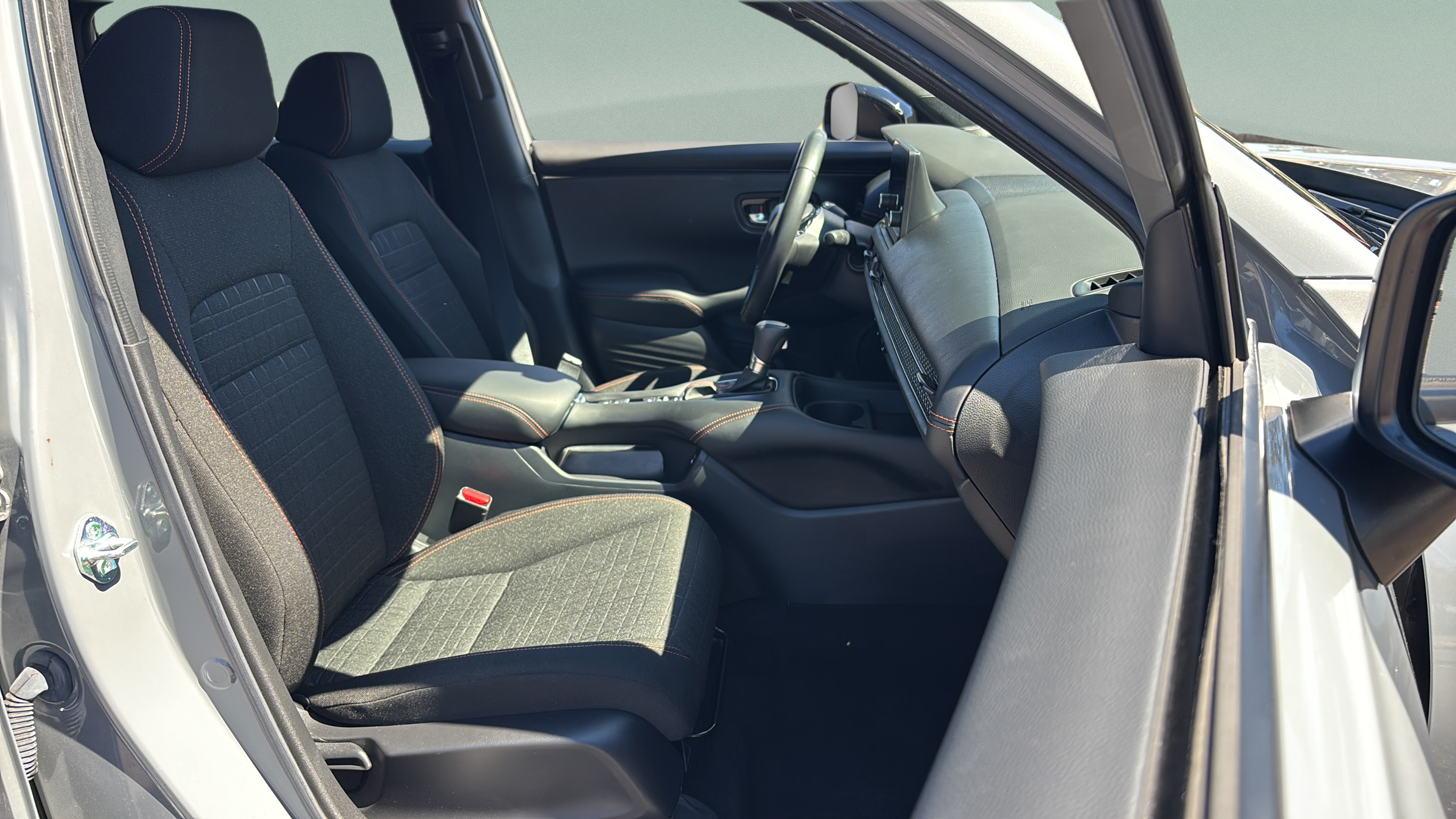 Certified 2024 Honda HR-V Sport image 18