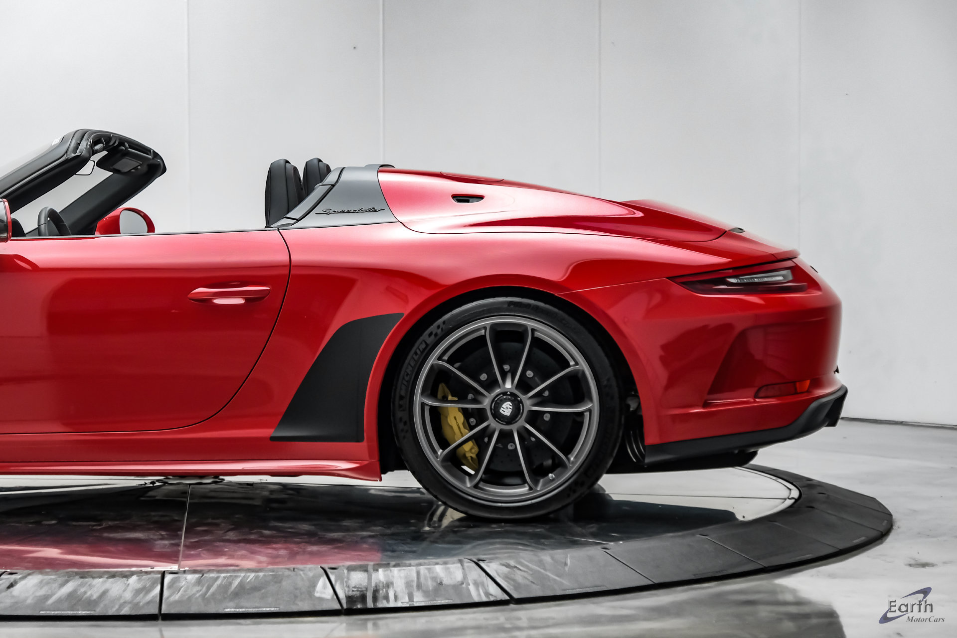 Used 2019 Porsche 911 Speedster RWD image 11