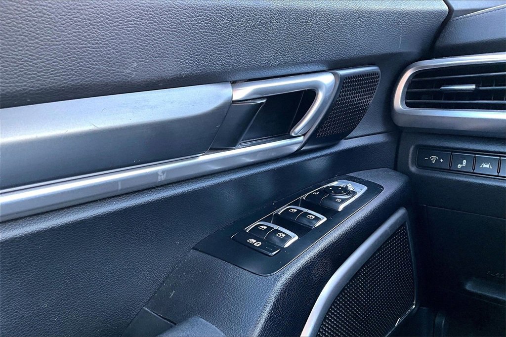 Used 2020 Kia Telluride LX image 34