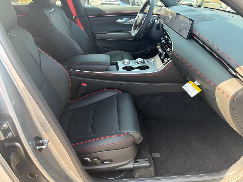 New 2027 Genesis GV70 2.5T Sport Prestige AWD/4WD image 15