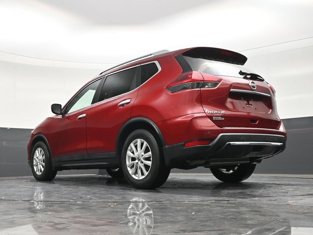 Used 2020 Nissan Rogue SV FWD image 22