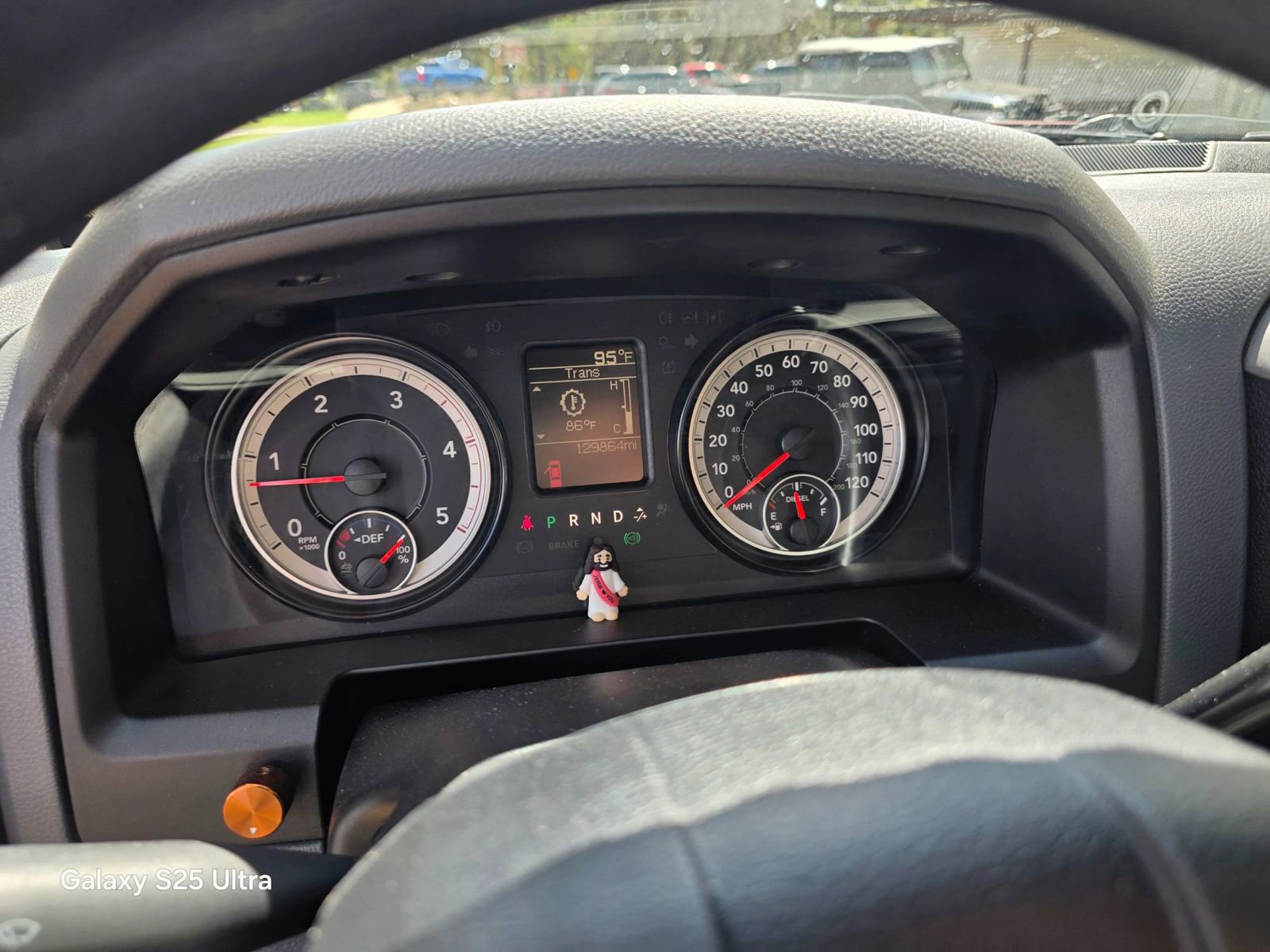 Used 2017 RAM 3500 Tradesman w/ Chrome Appearance Group image 16