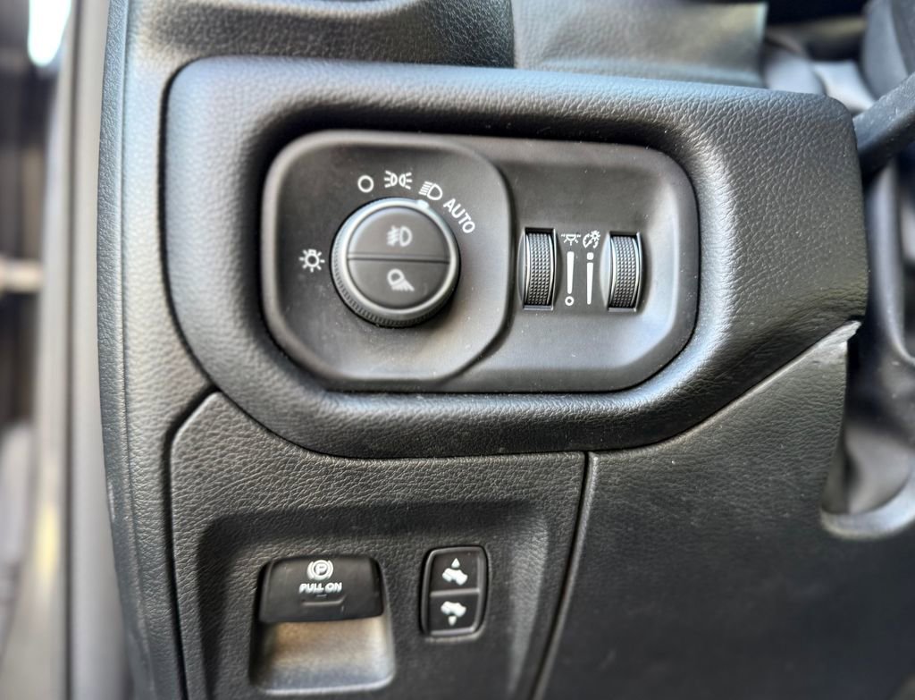 Used 2023 RAM 1500 Laramie image 24