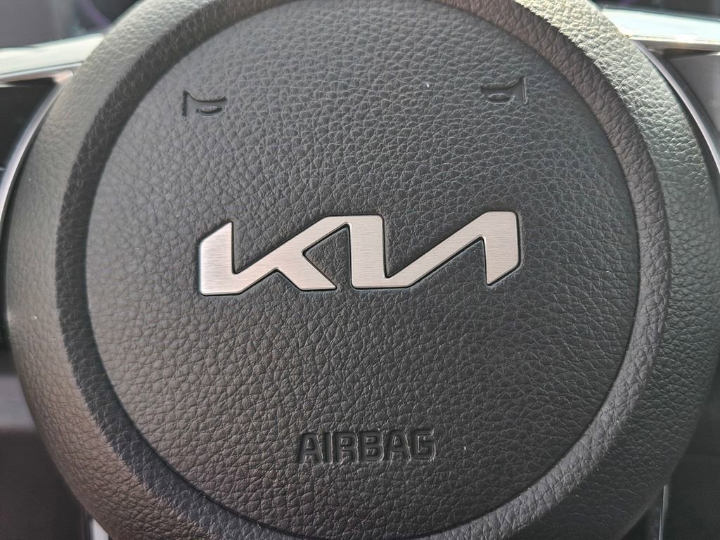 Used 2025 Kia Seltos S FWD image 28