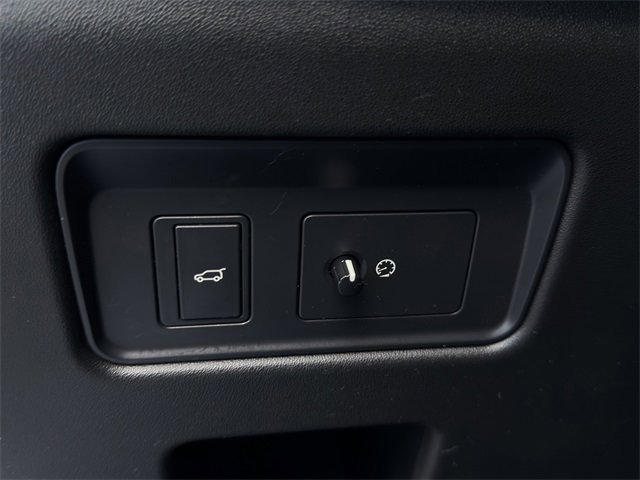 Used 2018 Land Rover Discovery HSE image 21