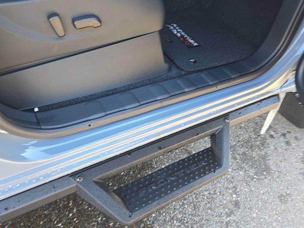 New 2025 Nissan Frontier PRO-4X AWD/4WD image 29
