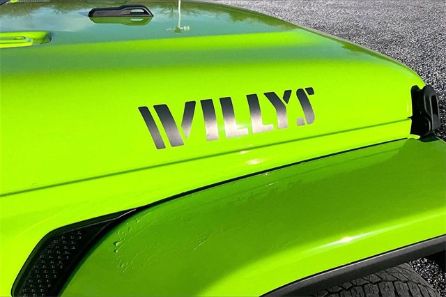 Used 2021 Jeep Gladiator Willys image 14