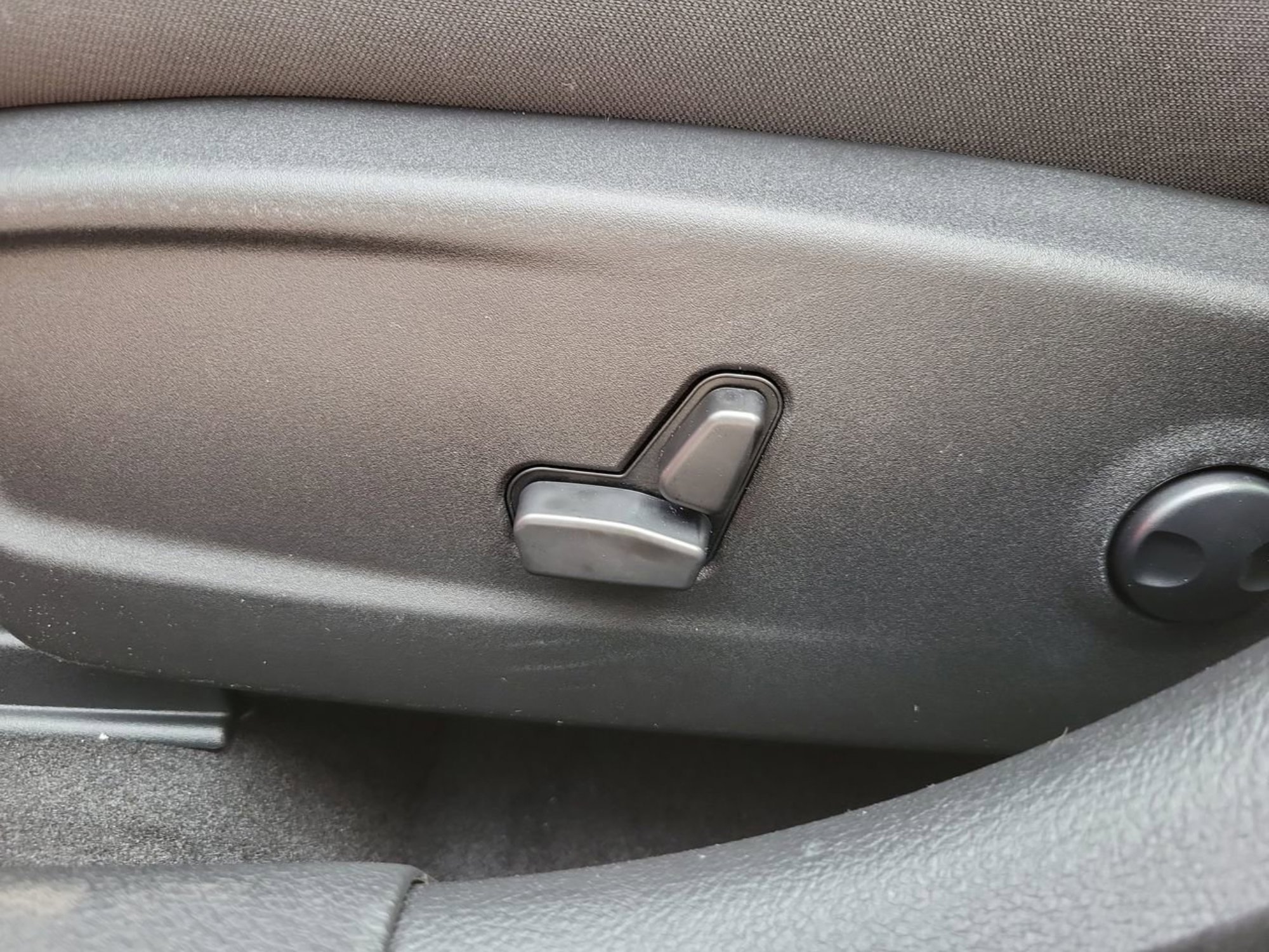 Used 2023 Dodge Charger R/T w/ Technology Group image 11