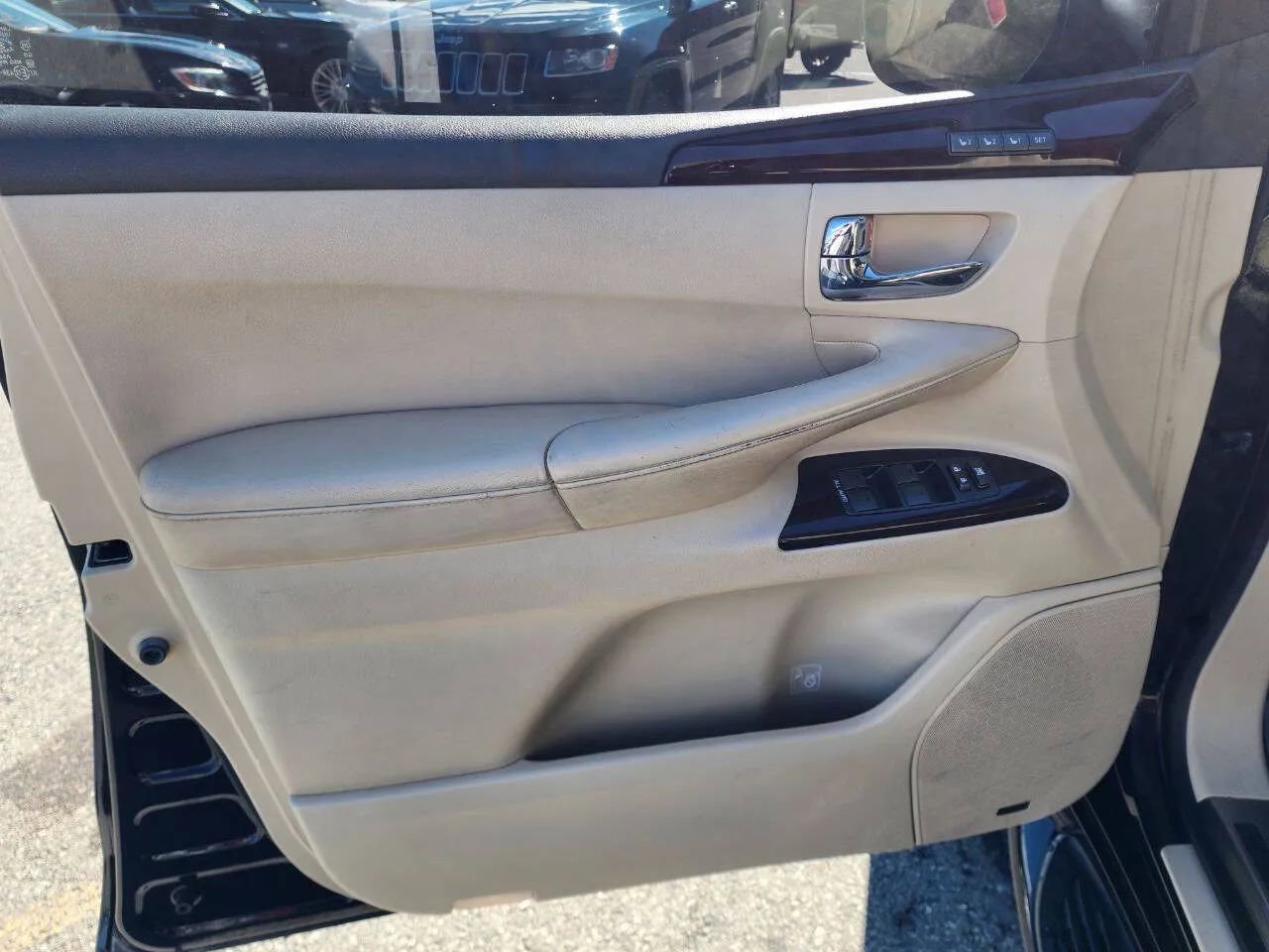 Used 2013 Lexus LX 570 LX 570 Sport Utility 4D w/ Luxury Pkg w/Pre-crash image 10