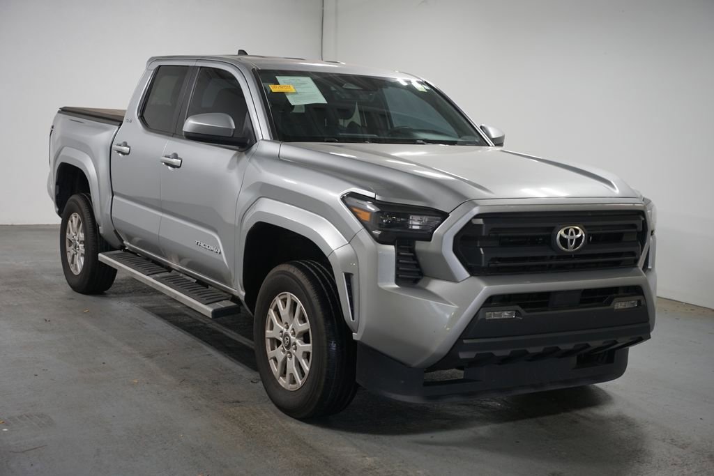 Used 2024 Toyota Tacoma SR5 RWD image 3