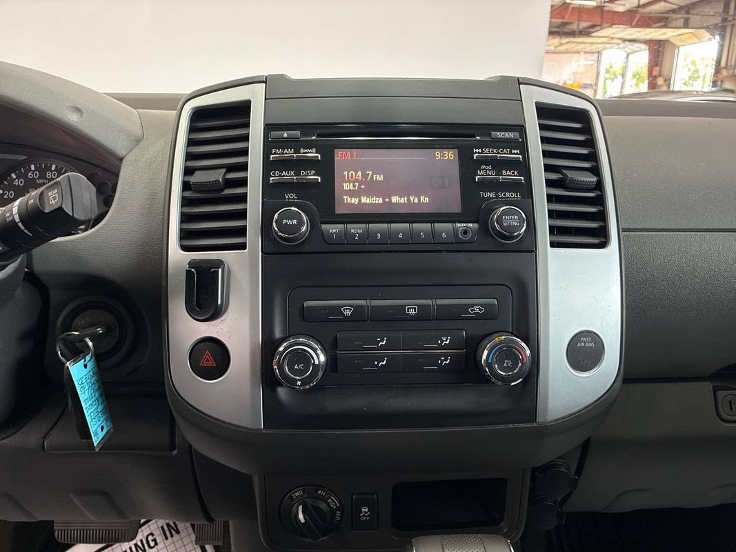 Used 2013 Nissan Xterra 4WD image 15