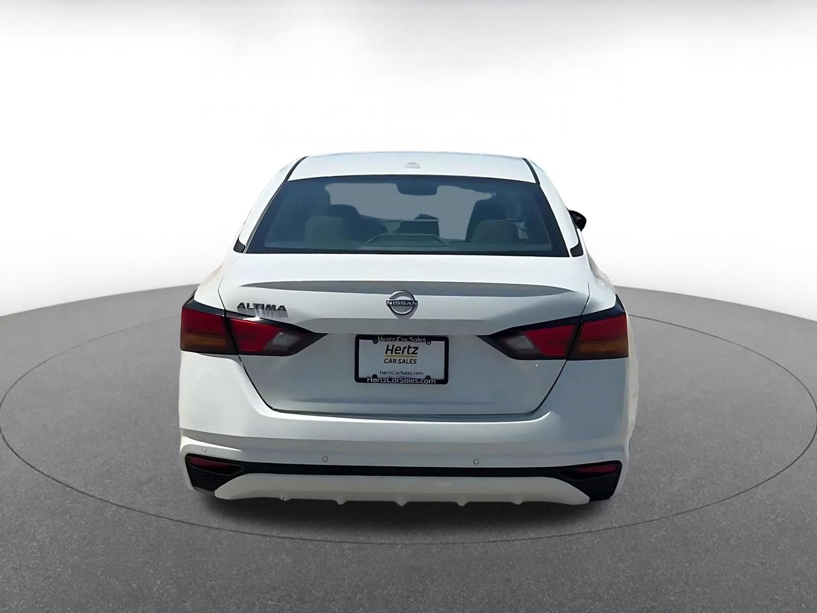 Used 2025 Nissan Altima 2.5 SV FWD image 10
