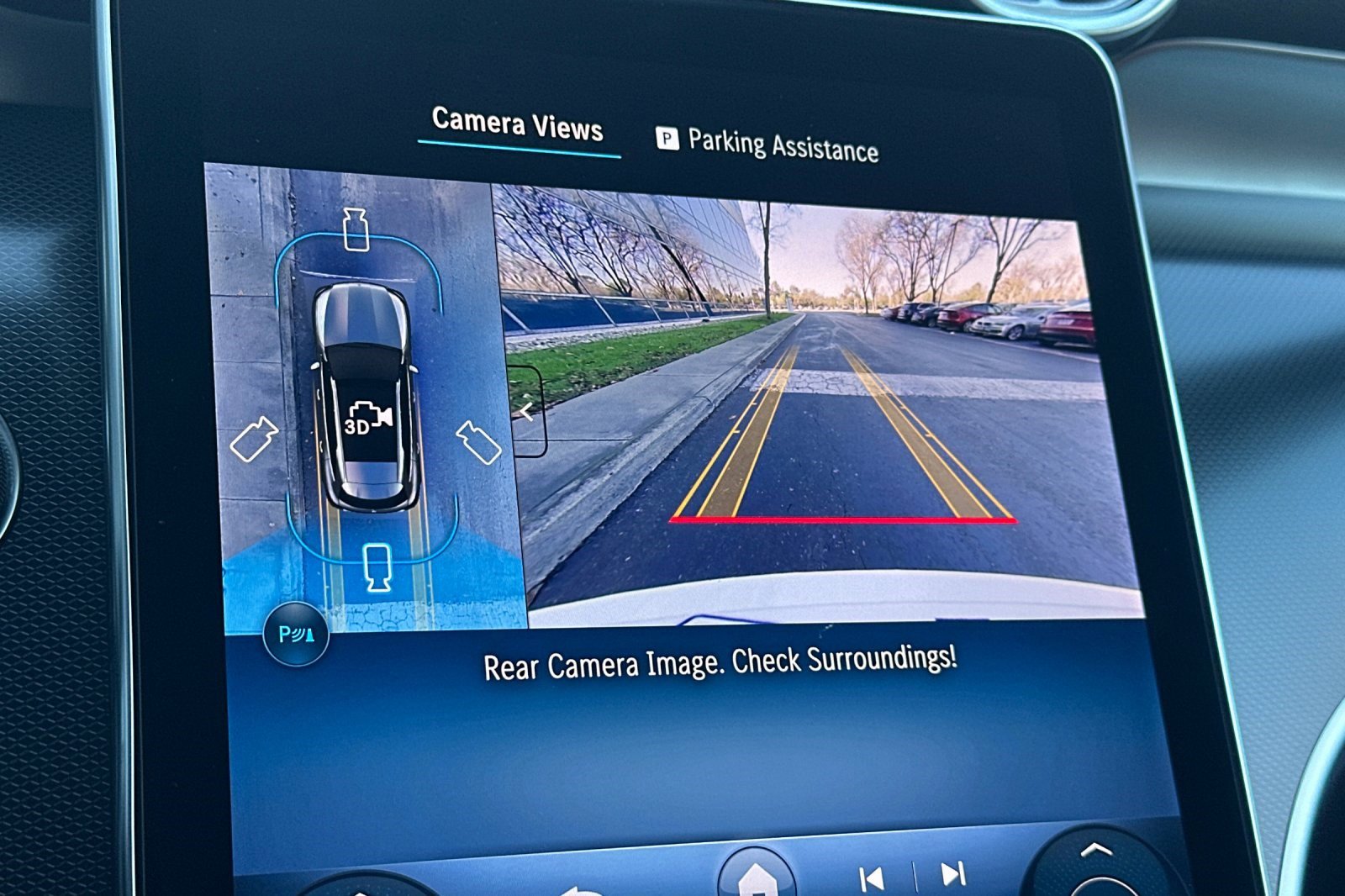 Used 2025 Mercedes-Benz GLC 350e 4MATIC image 26