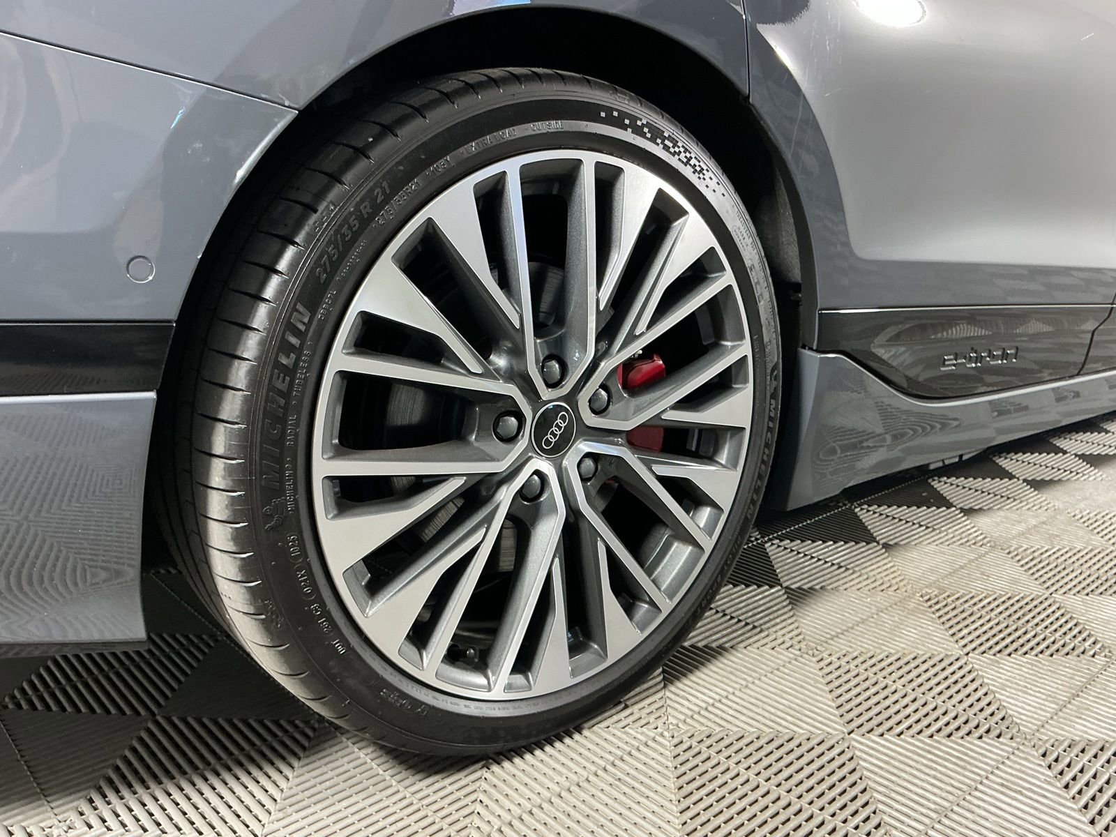 New 2025 Audi S6 e-tron Premium Plus AWD/4WD image 10