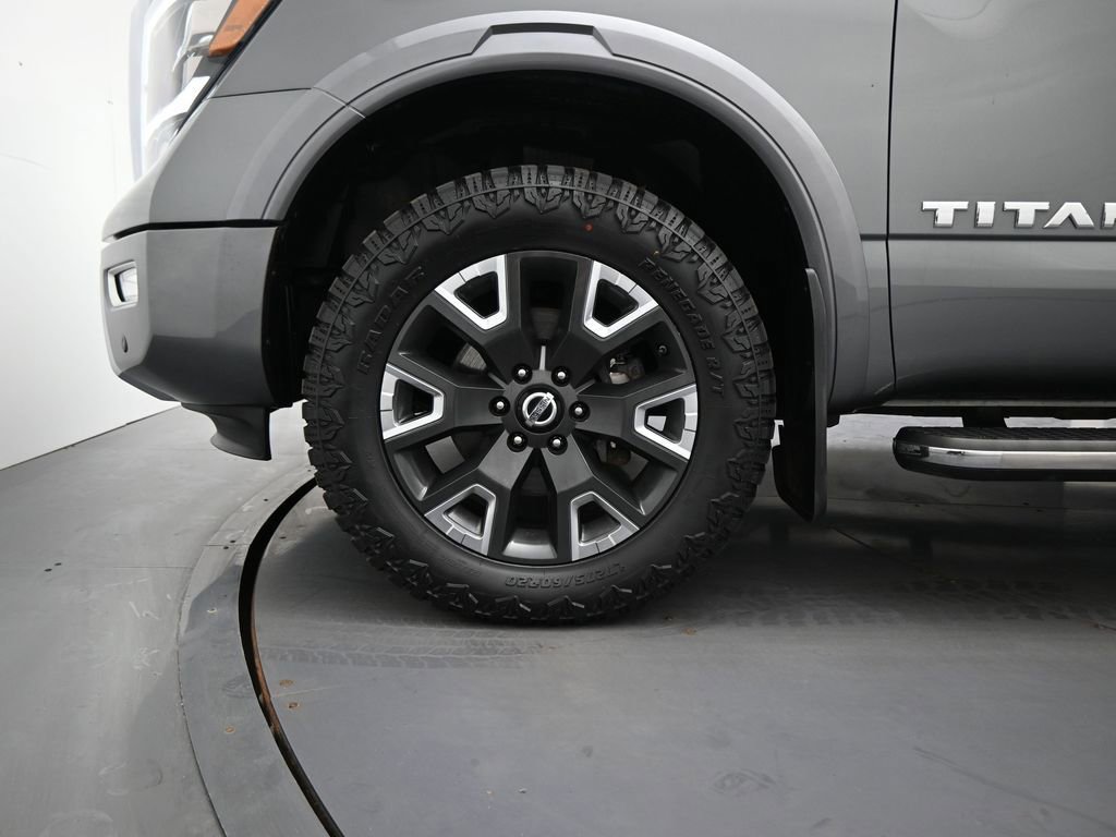 Used 2021 Nissan Titan Platinum Reserve w/ Moonroof Package AWD/4WD image 8