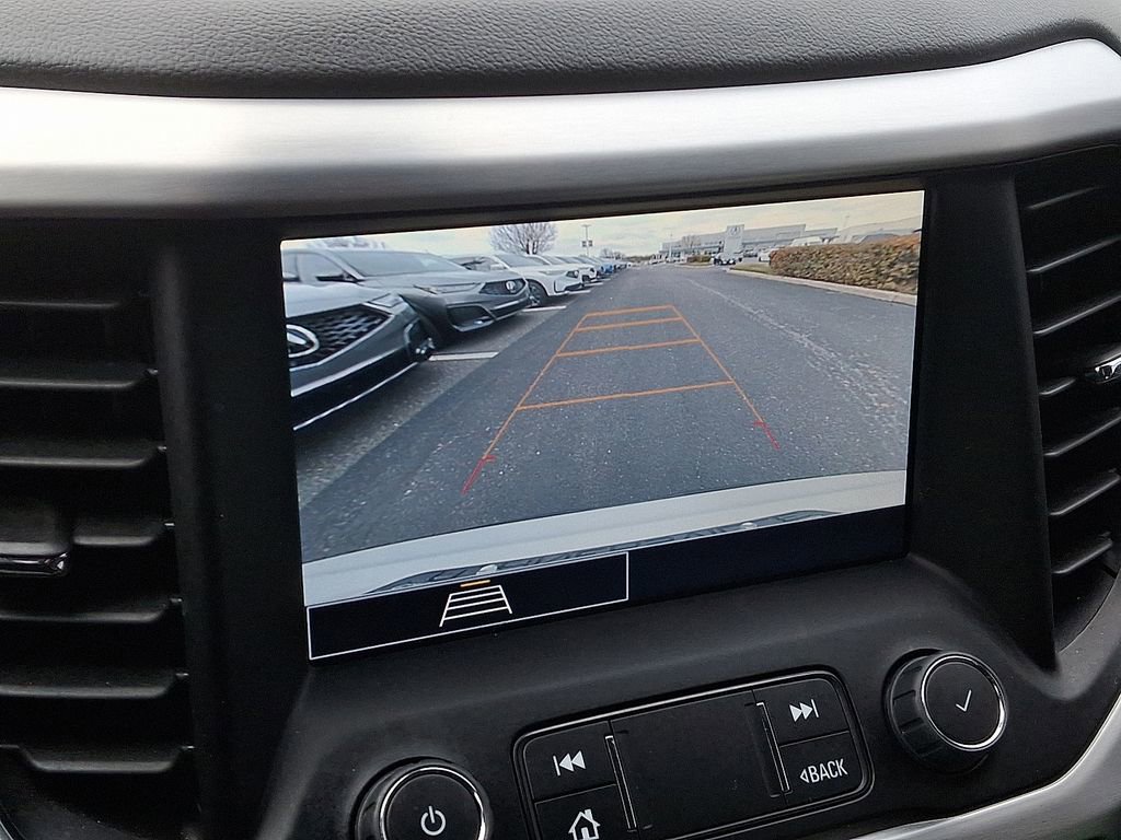 Used 2023 GMC Acadia SLE w/ Driver Convenience Package image 18