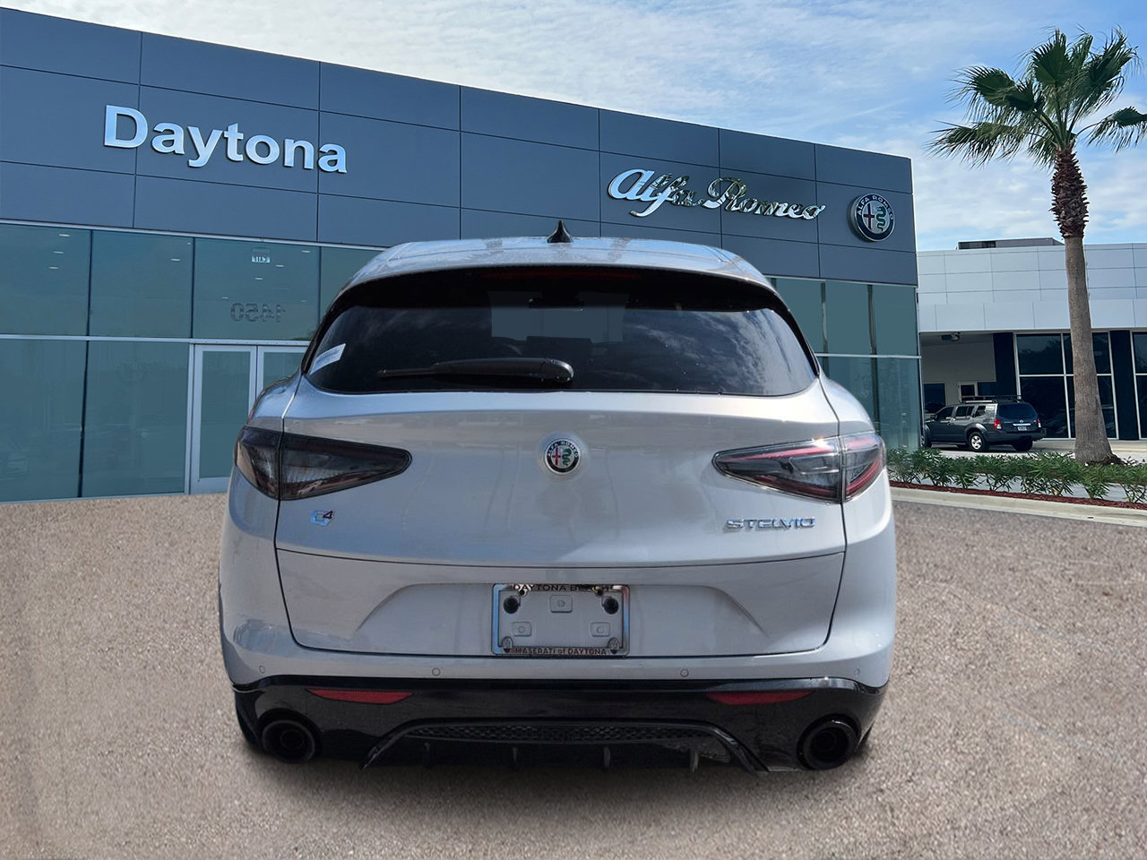 New 2026 Alfa Romeo Stelvio Sprint w/ Convenience Package AWD/4WD image 4
