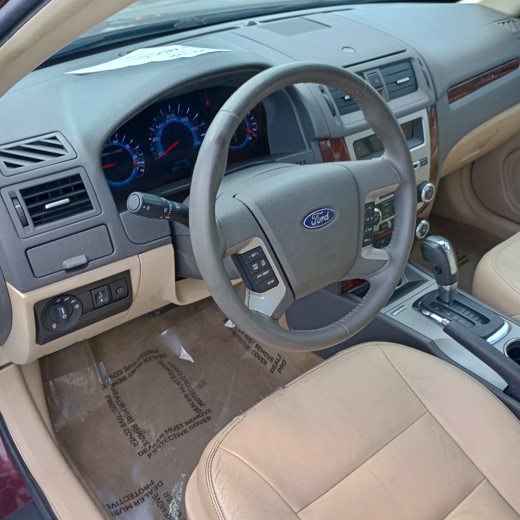 Used 2011 Ford Fusion SEL w/ 302A Rapid Spec Order Code FWD image 9