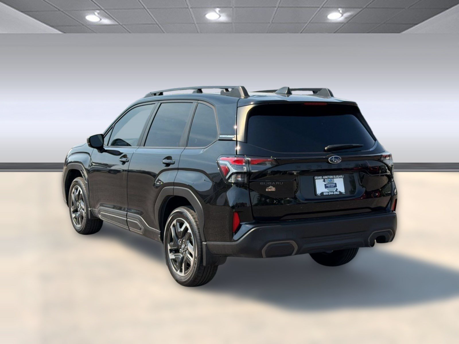 Certified 2025 Subaru Forester Limited AWD/4WD image 3