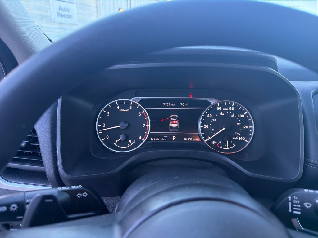Used 2024 Nissan Rogue S AWD/4WD image 19