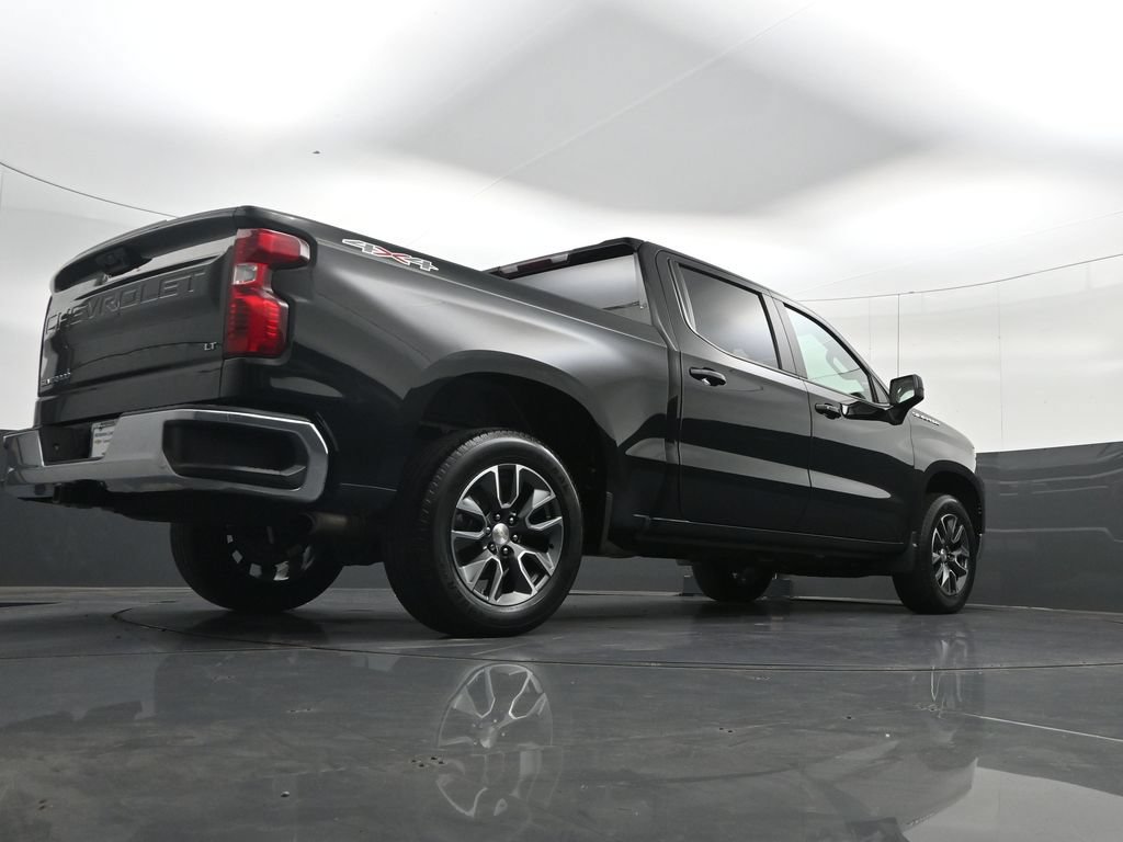 Used 2023 Chevrolet Silverado 1500 LT AWD/4WD image 35
