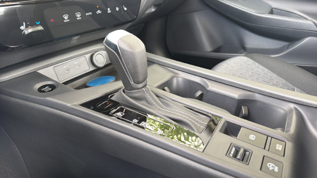 New 2027 Nissan Sentra SV w/ SV Convenience Package FWD image 26
