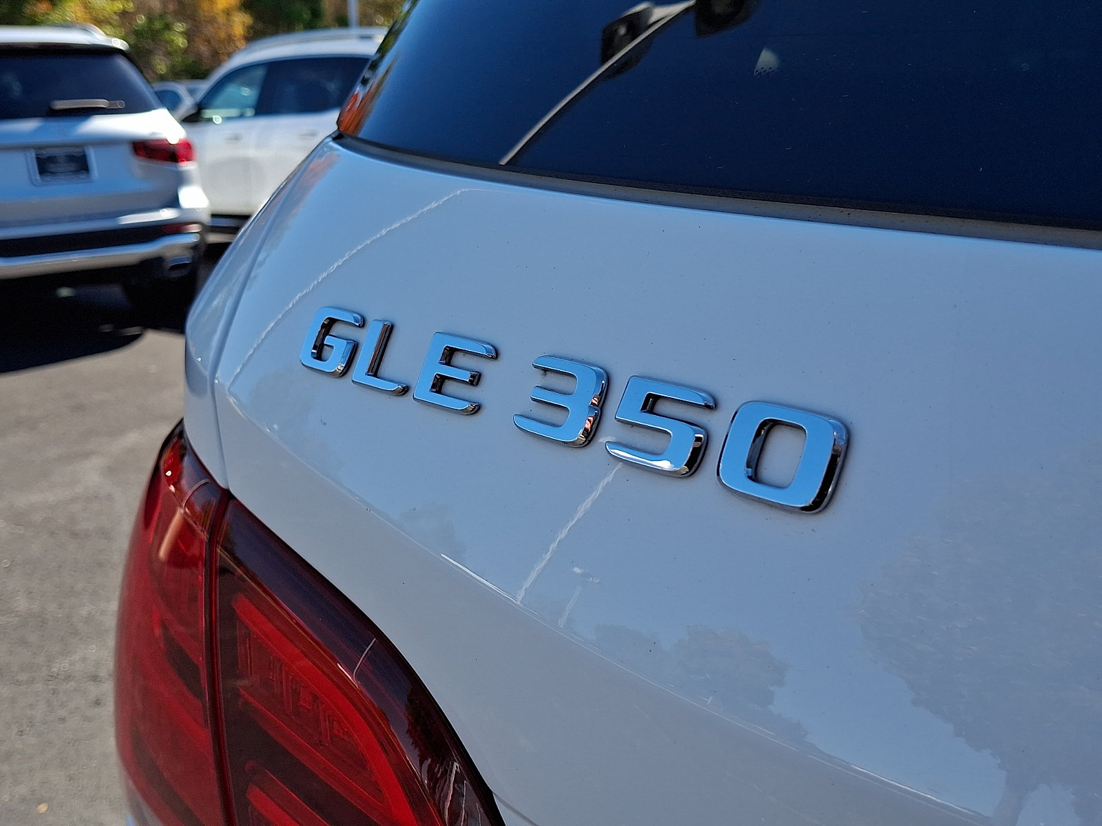 Used 2018 Mercedes-Benz GLE 350 4MATIC image 32