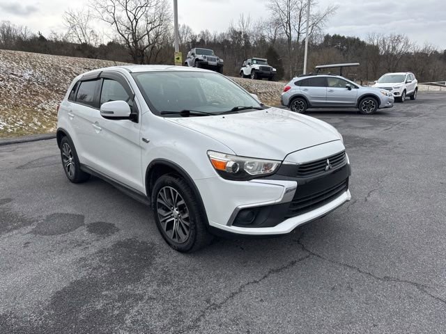 Used 2016 Mitsubishi Outlander Sport ES image 2