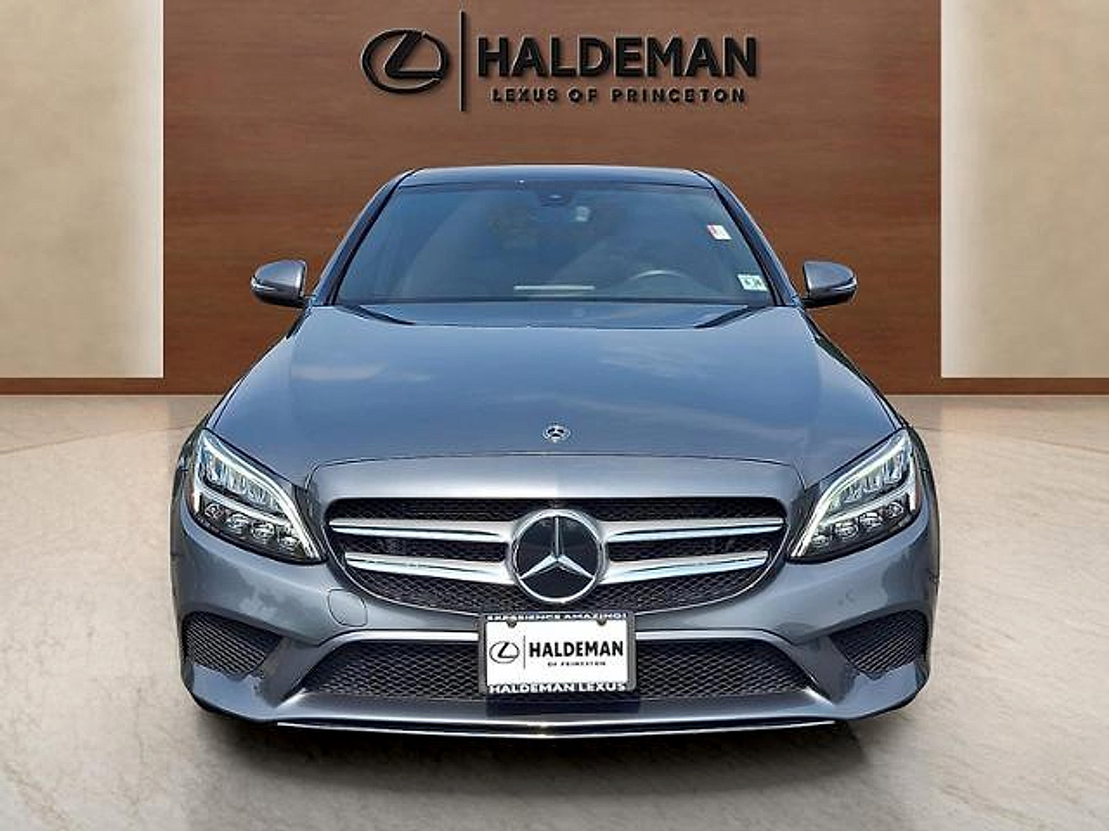 Used 2021 Mercedes-Benz C 300 4MATIC Sedan image 2
