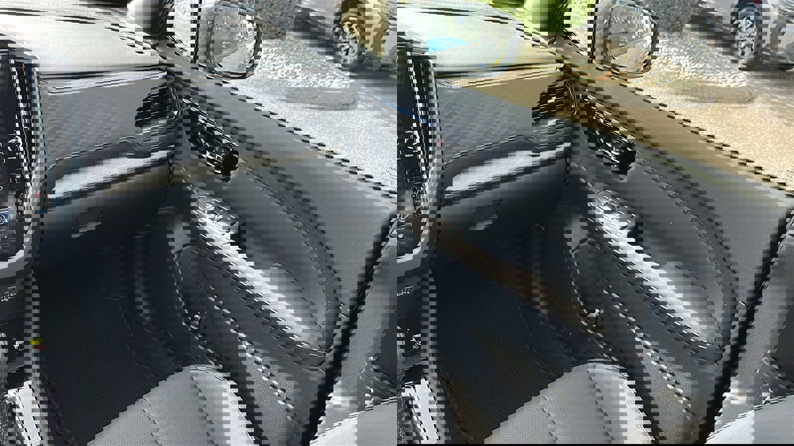 Certified 2025 Subaru Forester Limited image 24