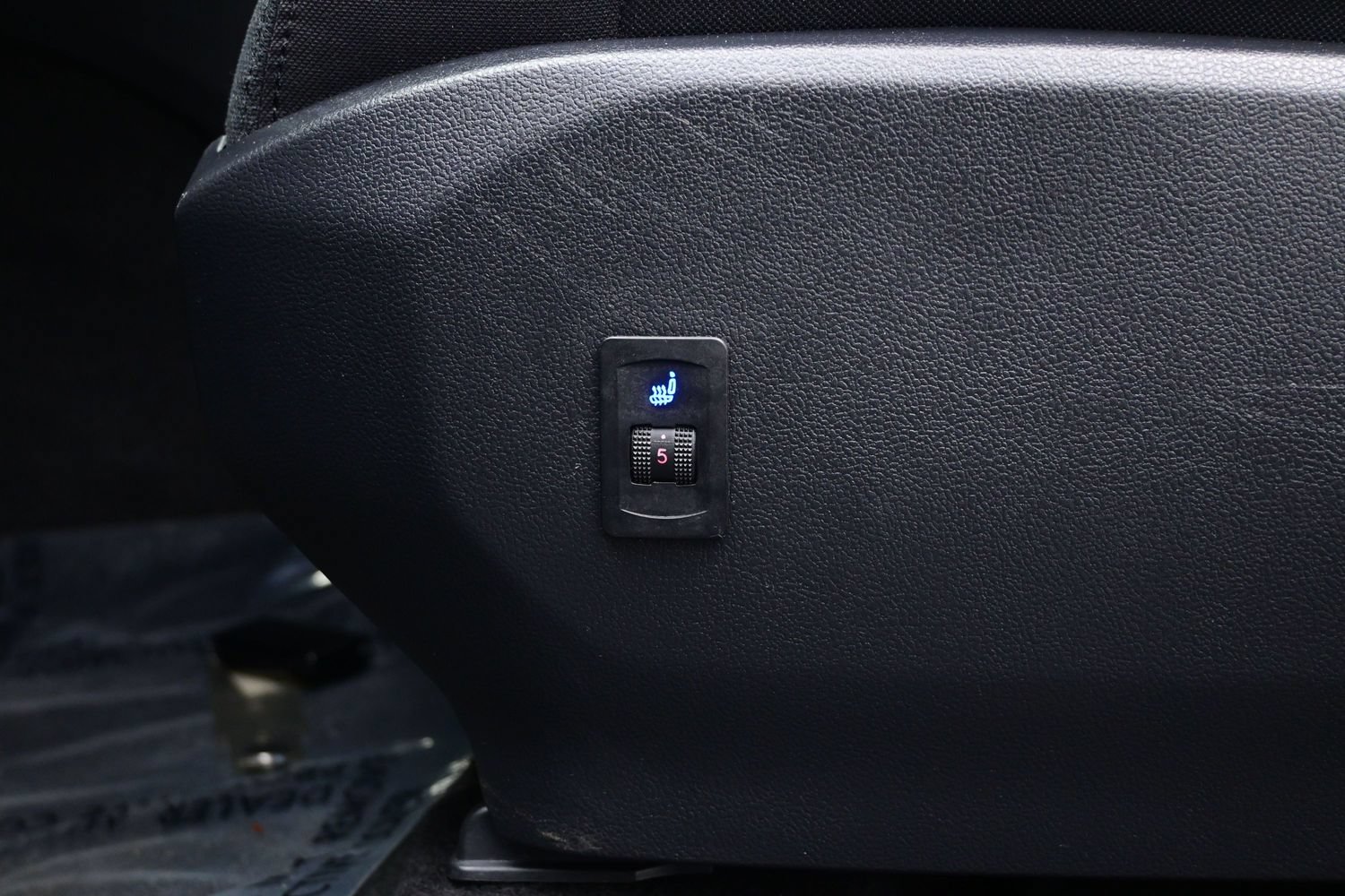 Used 2023 Toyota Tundra SR5 w/ SR5 Convenience Package AWD/4WD image 11