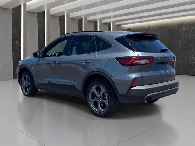 Used 2025 Ford Escape ST-Line Select AWD/4WD image 4
