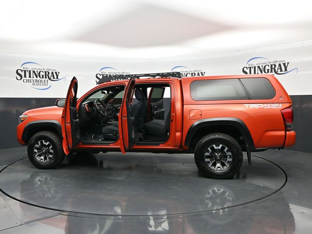 Used 2017 Toyota Tacoma TRD Off-Road image 28
