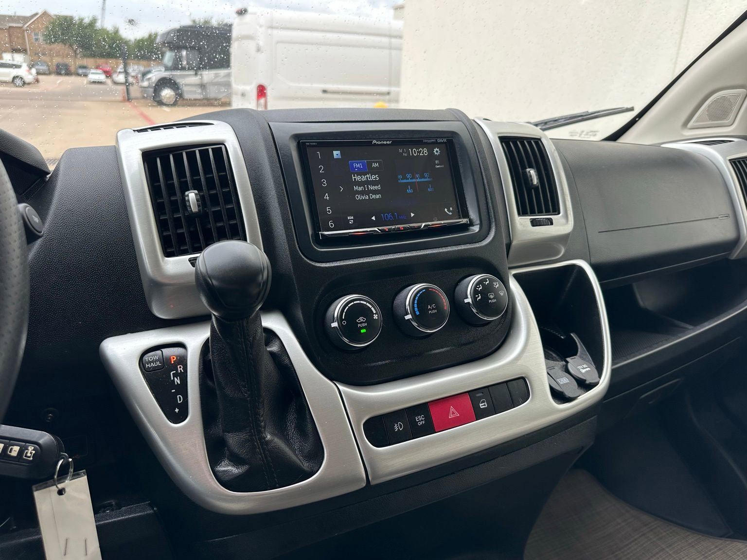 Used 2021 RAM ProMaster 1500 w/ Convenience Group FWD image 13