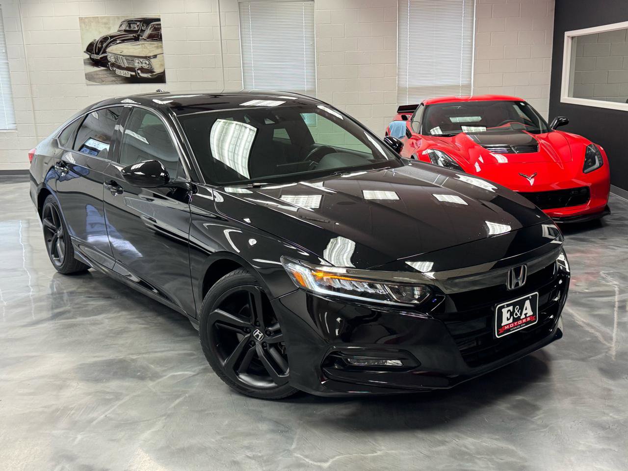 Used 2018 Honda Accord Sport image 3
